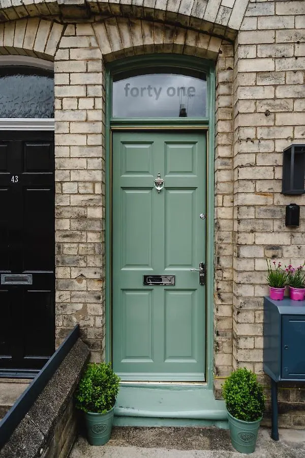 Best Stays York - Bishy Road Abode
