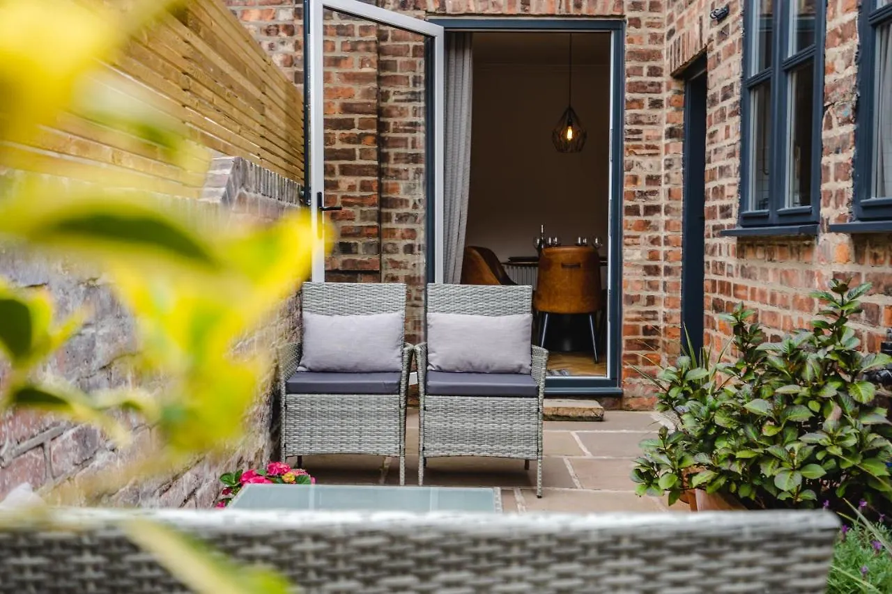 Best Stays York - Bishy Road Abode